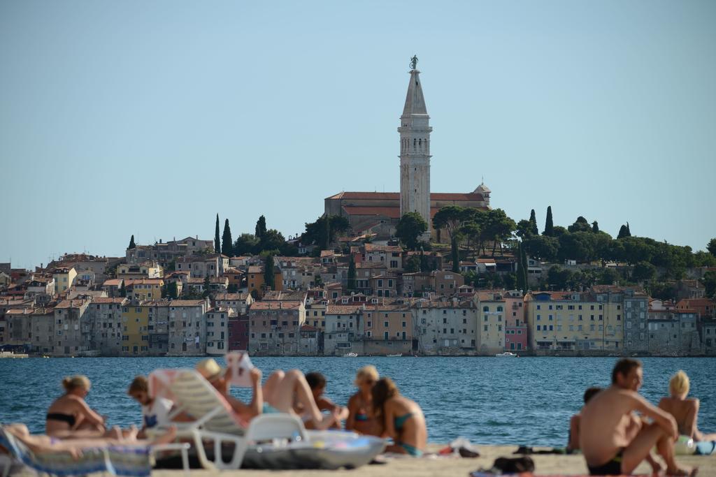 Eurocamp Mobile Homes At Campsite Porton Biondi Rovinj Eksteriør bilde