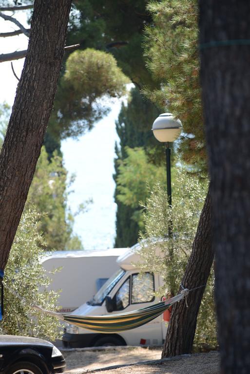 Eurocamp Mobile Homes At Campsite Porton Biondi Rovinj Eksteriør bilde